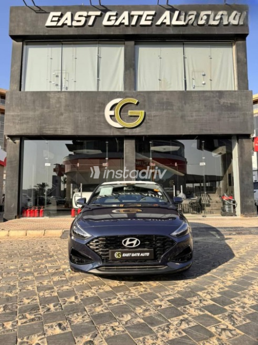 هيونداي I30 2026 أزرق غامق أوتوماتيك جديدة للبيع في القاهرة - 3