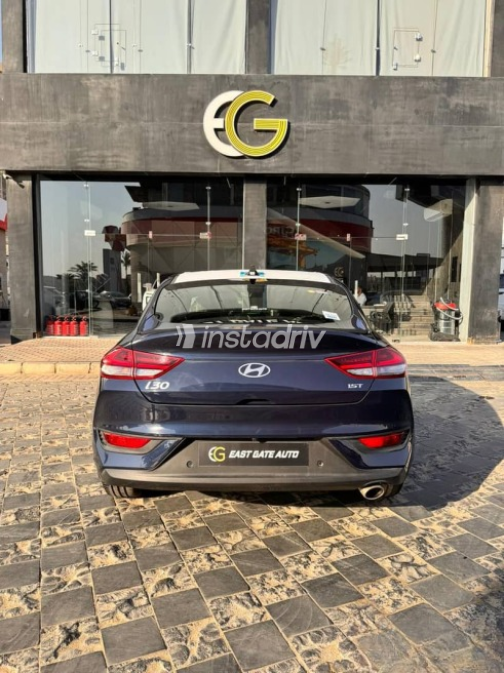 هيونداي I30 2026 أزرق غامق أوتوماتيك جديدة للبيع في القاهرة - 5