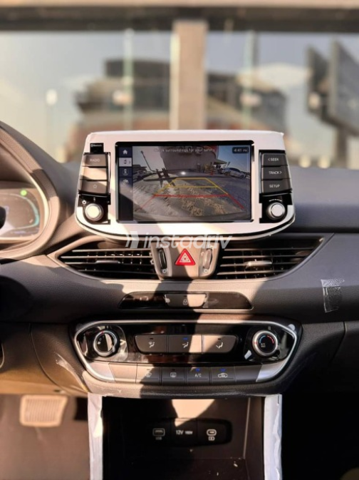 هيونداي I30 2026 أزرق غامق أوتوماتيك جديدة للبيع في القاهرة - 6
