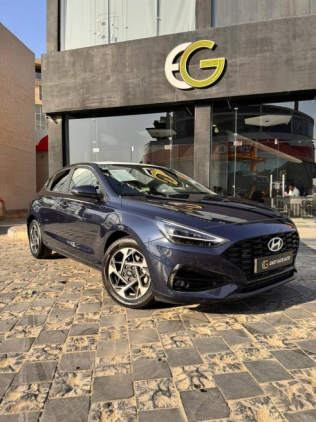 هيونداي I30 2026 أزرق غامق أوتوماتيك جديدة للبيع في القاهرة