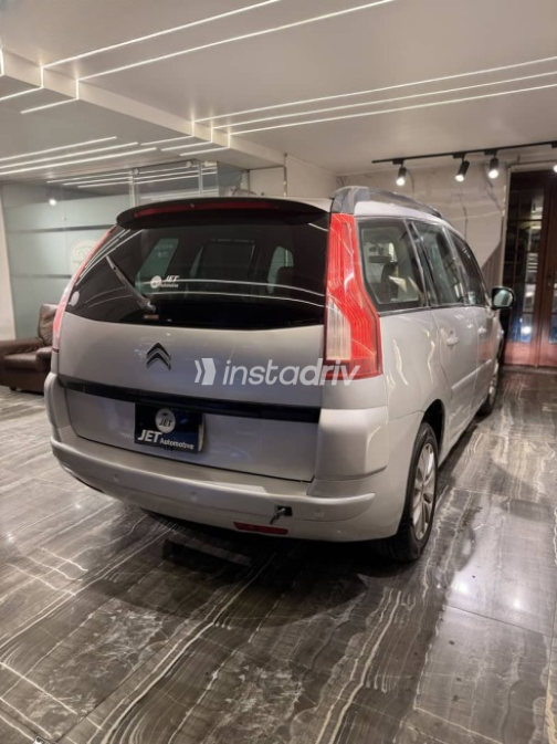 Citroën C4 Grand Picasso 2008 Silver Automatic Used for Sale in Nasr city - 4