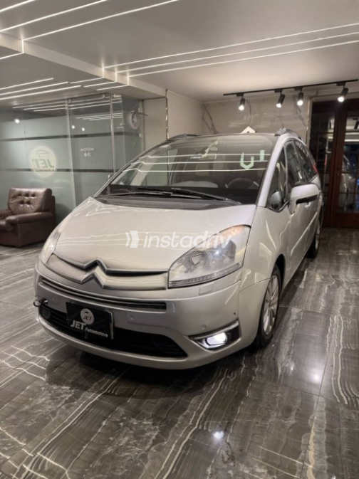 Citroën C4 Grand Picasso 2008 Silver Automatic Used for Sale in Nasr city - 5
