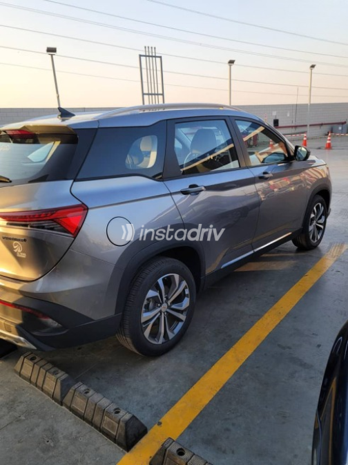 Chevrolet Captiva 2026 Silver Automatic Used for Sale in Madinaty - 4