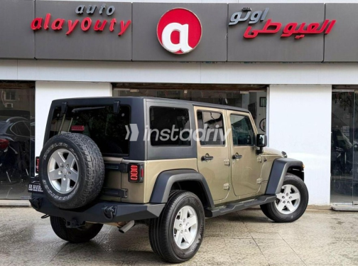 Jeep Wrangler 2013 Brown Automatic Used for Sale in Nasr city - 4