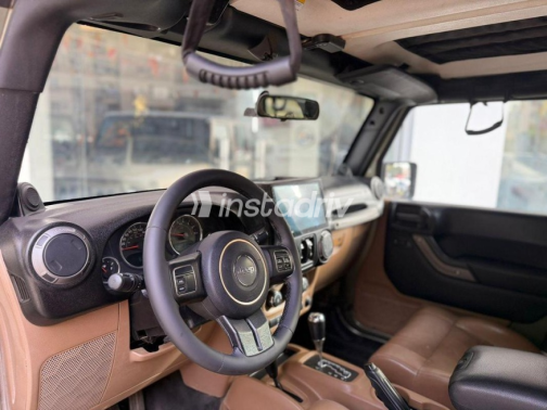 Jeep Wrangler 2013 Brown Automatic Used for Sale in Nasr city - 9