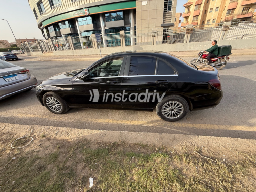 مرسيدس C 180 2018 أسود أوتوماتيك مستعملة للبيع في القاهرة - 6