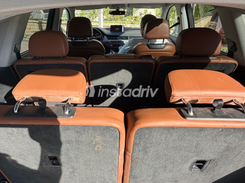 Audi Q7 2018 Gray Automatic Used for Sale in Nasr city - 6