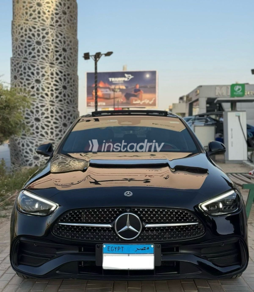 مرسيدس C 200 2023 أسود أوتوماتيك مستعملة للبيع في الجيزة - 2