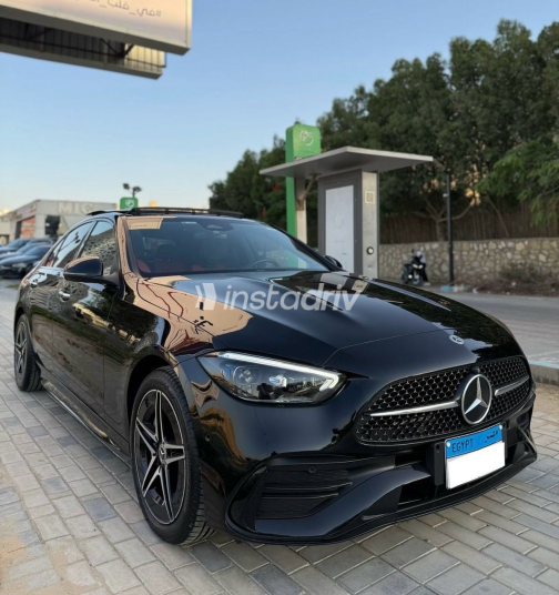 مرسيدس C 200 2023 أسود أوتوماتيك مستعملة للبيع في الجيزة - 4