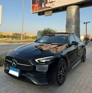 مرسيدس C 200 2023 أسود أوتوماتيك مستعملة للبيع في الجيزة