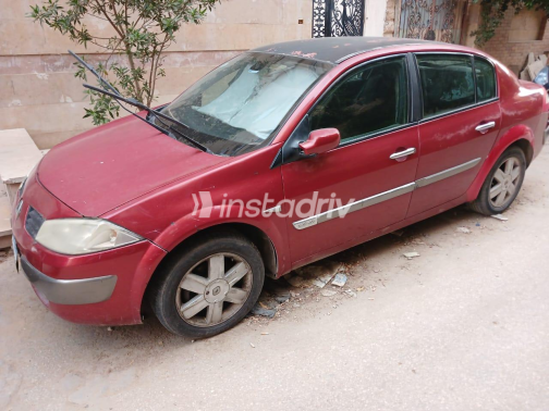 رينو ميجان 2005 أبيض أوتوماتيك مستعملة للبيع في المقطم - 3