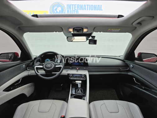 Hyundai Avante 2021 Red Automatic Used for Sale in Greater Cairo ( Cairo + Giza) - 10