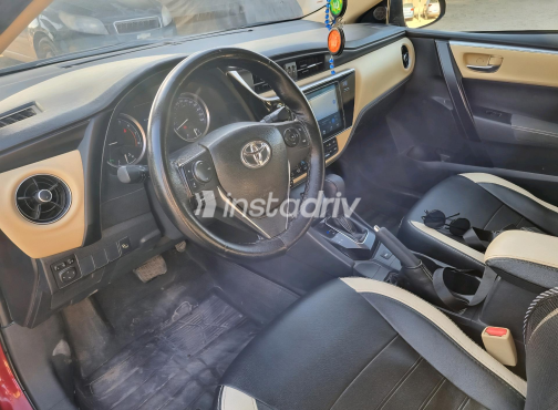 Toyota Corolla 2017 White Automatic Used for Sale in Mansoura - 8