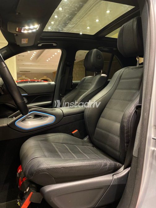 Mercedes GLE 450 2023 Silver Automatic Used for Sale in Heliopolis - 1