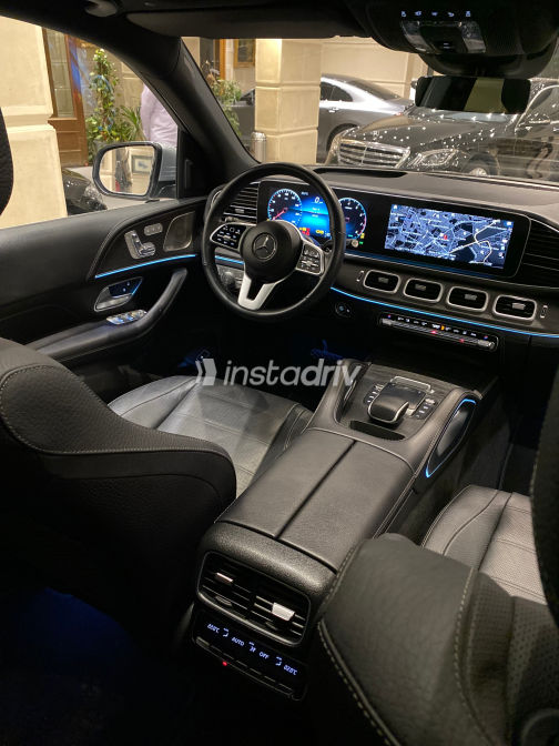 Mercedes GLE 450 2023 Silver Automatic Used for Sale in Heliopolis - 9