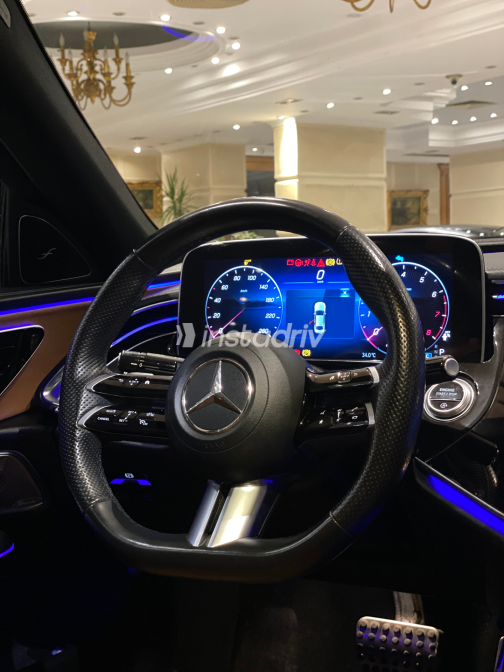 مرسيدس E 200 2024 أبيض أوتوماتيك مستعملة للبيع في مصر الجديدة - 9