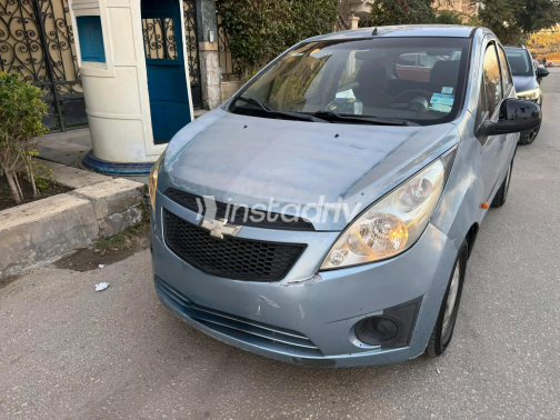 Chevrolet Spark 2011 White Manual Used for Sale in Cairo - 9