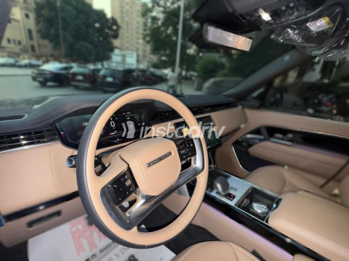 Land Rover Range Rover Vogue 2025 Brown Automatic Used for Sale in Cairo - 6