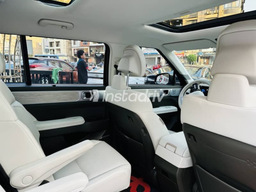 Hyundai Santa Fe 2024 White Automatic New for Sale in Nasr city - 4