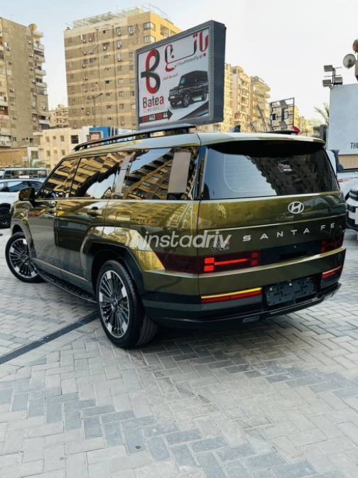 Hyundai Santa Fe 2024 White Automatic New for Sale in Nasr city - 7