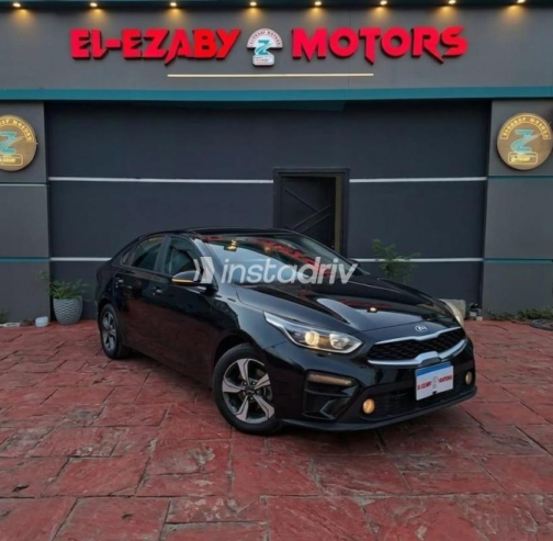 Kia Grand Cerato 2020 White Automatic Used for Sale in Greater Cairo ( Cairo + Giza) - 5