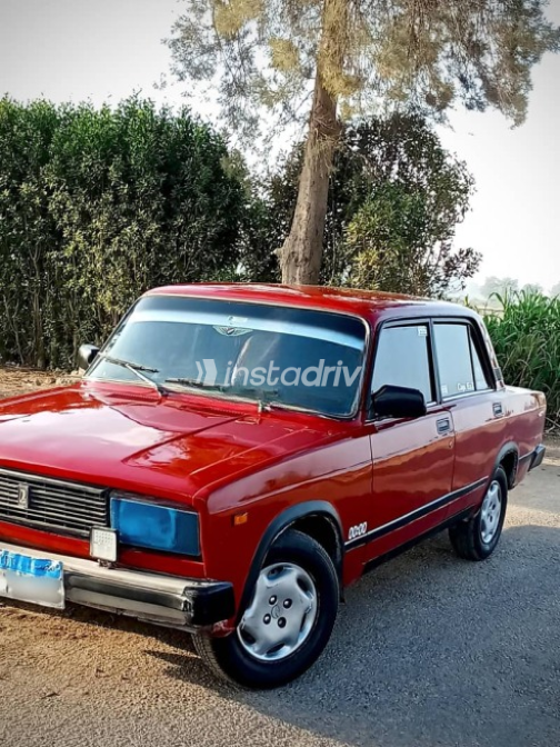 Lada 2105 1993 Burgundy Manual Used for Sale in Tanta - 3