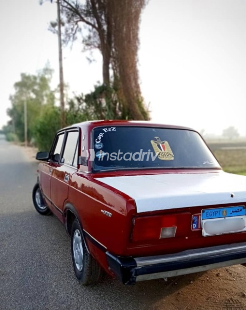 Lada 2105 1993 Burgundy Manual Used for Sale in Tanta - 4