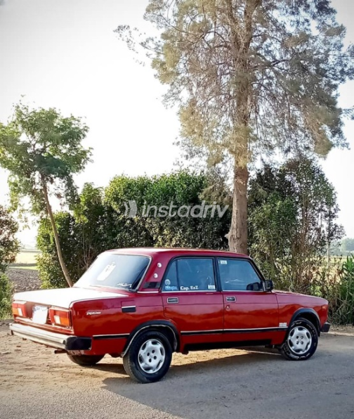 Lada 2105 1993 Burgundy Manual Used for Sale in Tanta - 8