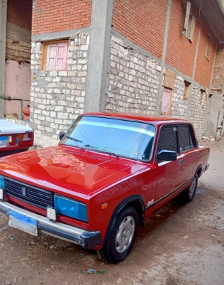 لادا 2105 1993 نبيتي يدوي مستعملة للبيع في طنطا