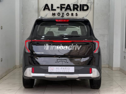 كيا كارينز 2026 أسود أوتوماتيك جديدة للبيع في الإسكندرية - 4