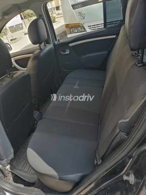 Renault Sandero 2013 Dark Blue Automatic Used for Sale in Greater Cairo ( Cairo + Giza) - 3