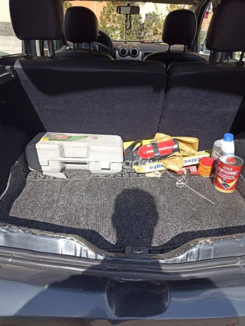 Renault Sandero 2013 Dark Blue Automatic Used for Sale in Greater Cairo ( Cairo + Giza) - 5