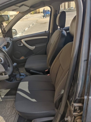 Renault Sandero 2013 Dark Blue Automatic Used for Sale in Greater Cairo ( Cairo + Giza)