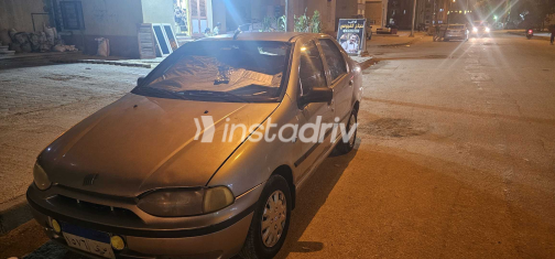 فيات سينا 2001 فضي يدوي مستعملة للبيع في الجيزة - 2