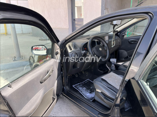 Fiat Punto 2012 Black Manual Used for Sale in Helwan - 3