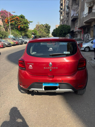 Renault Sandero Step Way 2018 White Automatic Used for Sale in Cairo