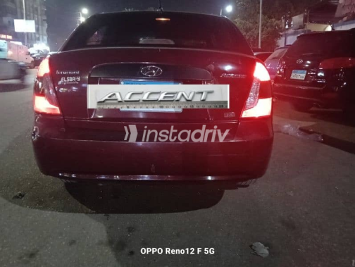 Hyundai Accent 2011 Burgundy Manual Used for Sale in Greater Cairo ( Cairo + Giza) - 1