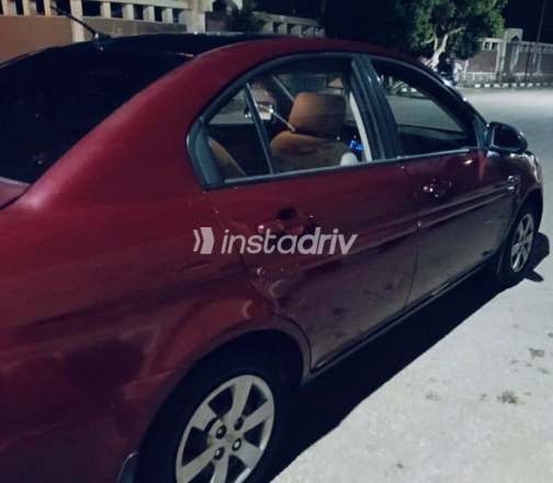 Hyundai Accent 2011 Burgundy Manual Used for Sale in Greater Cairo ( Cairo + Giza) - 2
