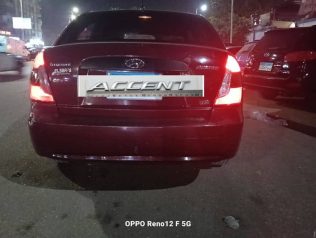 Hyundai Accent 2011 Burgundy Manual Used for Sale in Greater Cairo ( Cairo + Giza)