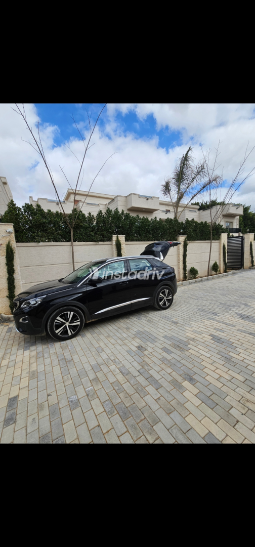 Peugeot 3008 2018 Black Automatic Used for Sale in Alexandria - 5