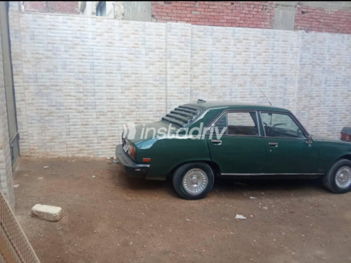 Peugeot 504 1978 Green Manual Used for Sale in Sohag - 2