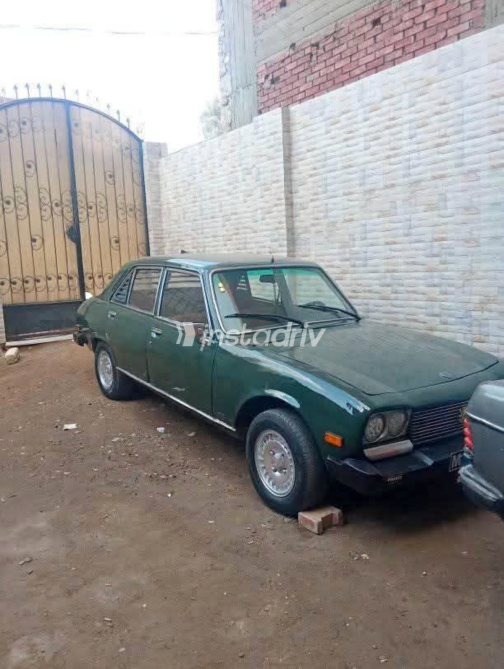Peugeot 504 1978 Green Manual Used for Sale in Sohag - 3