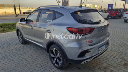 MG ZS 2026 Silver Automatic Used for Sale in Nasr city - 4