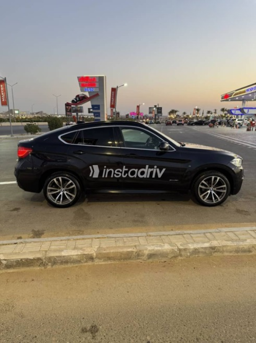 BMW X6 2015 Dark Blue Automatic Used for Sale in Cairo - 4