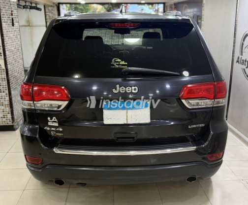 Jeep Cherokee 2016 Gray Automatic Used for Sale in Cairo - 6