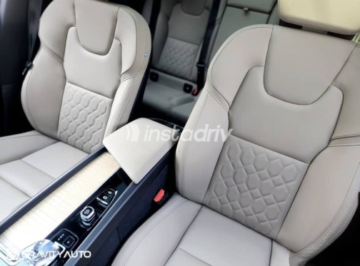 Volvo XC60 2026 Dark Blue Automatic Used for Sale in Giza - 7