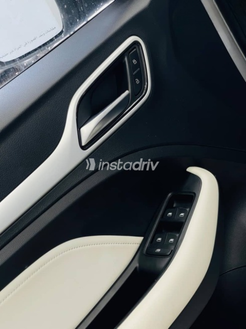 ام جى ZS 2026 فضي أوتوماتيك جديدة للبيع في الإسكندرية - 10