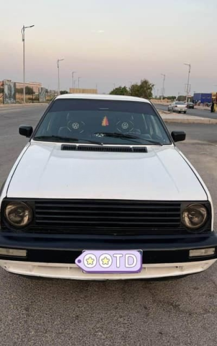 Volkswagen Golf 1992 White Manual Used for Sale in Cairo