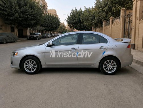Mitsubishi Lancer 2018 Silver Automatic Used for Sale in 10th of Ramadan - 5