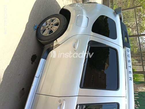 Renault Duster 2017 Silver Automatic Used for Sale in Cairo - 4